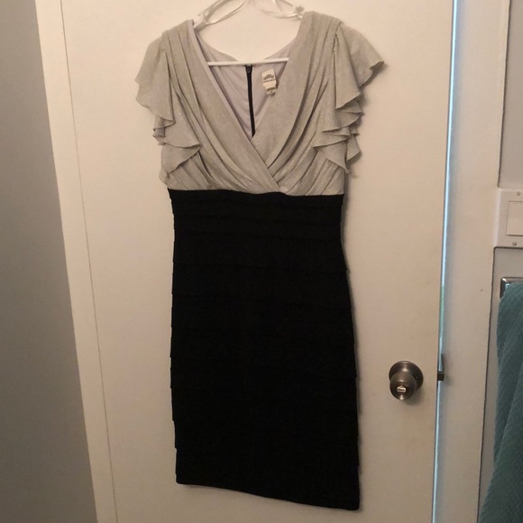 Signature by Sangria Dresses & Skirts - Beautiful Sangria cocktail dress ✨